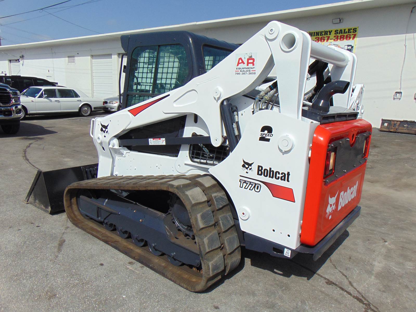 2020 BOBCAT T770 TURBO - JOYSTICK CONTROLS - HEAT AND A/C - STEREO - HEAVY COOLING PKG - ONLY 2,000 HOURS - Image 8