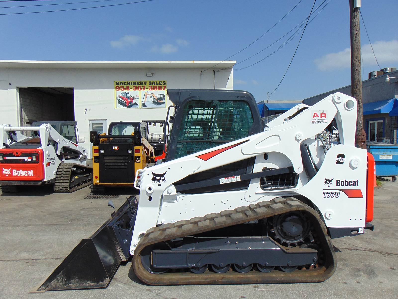 2020 BOBCAT T770 TURBO - JOYSTICK CONTROLS - HEAT AND A/C - STEREO - HEAVY COOLING PKG - ONLY 2,000 HOURS - Image 32