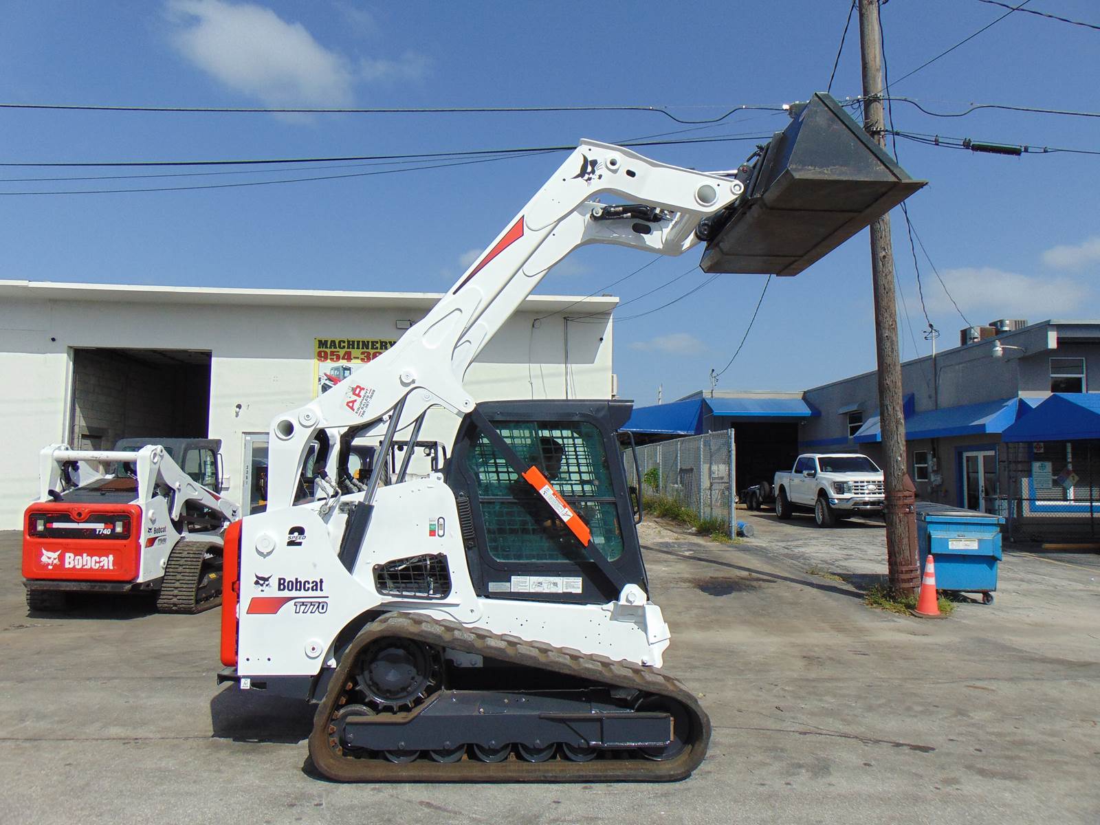 2020 BOBCAT T770 TURBO - JOYSTICK CONTROLS - HEAT AND A/C - STEREO - HEAVY COOLING PKG - ONLY 2,000 HOURS - Image 30