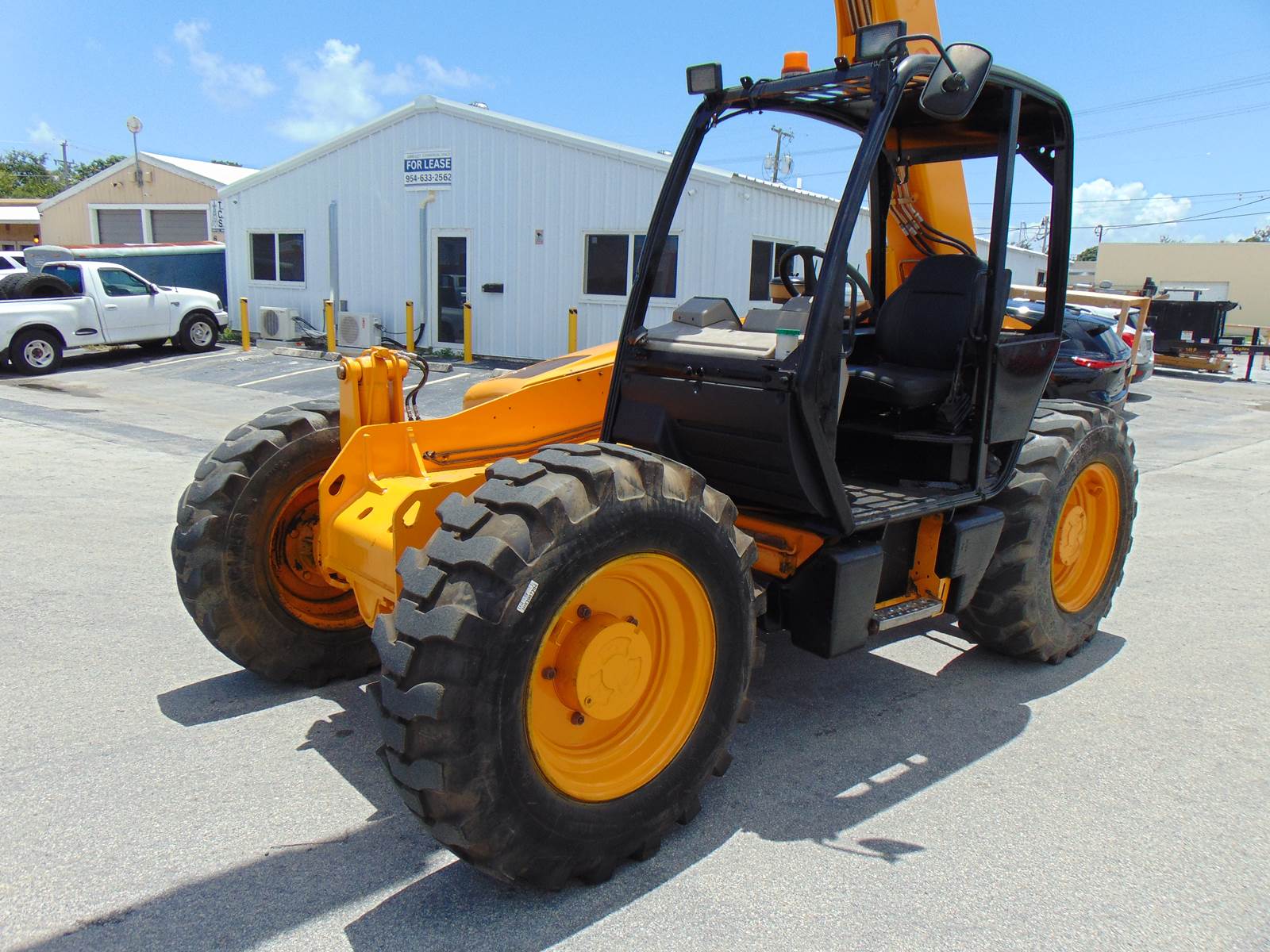 2001 JCB 530 TURBO "6,600 LB - 23 FT" ROTATING FORK CARRIAGE - PRE EMISSIONS - ONLY 1,785 HOURS - NO CDL REQUIRED - Image 11