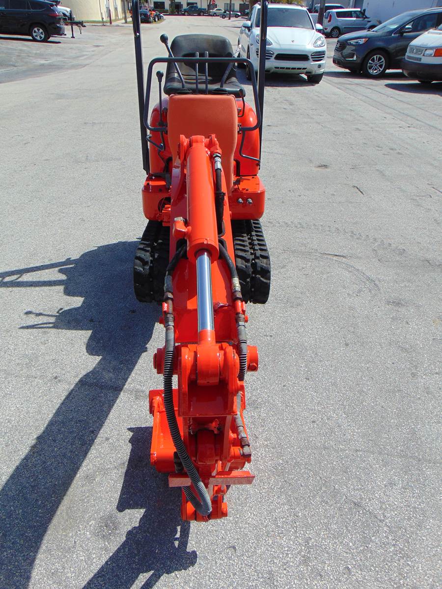 2004 KUBOTA K008 MINI EXCAVATOR - EXPANDABLE TRACKS - ARM SWING -TOOTH BUCKET - MACHINE PERFORMS 100% - FULLY SERVICED TODAY - NEW BATTERY - Image 10