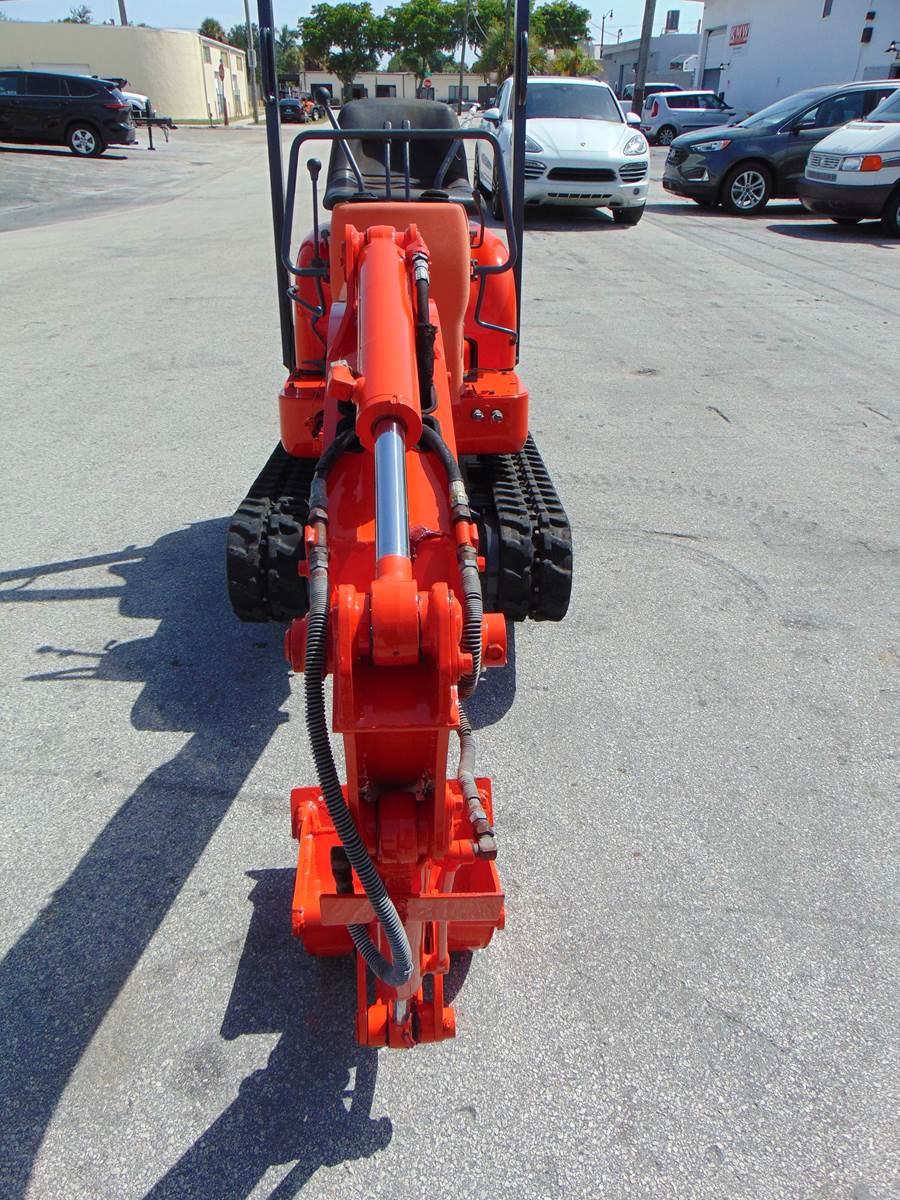 2004 KUBOTA K008 MINI EXCAVATOR - EXPANDABLE TRACKS - ARM SWING -TOOTH BUCKET - MACHINE PERFORMS 100% - FULLY SERVICED TODAY - NEW BATTERY - Image 13
