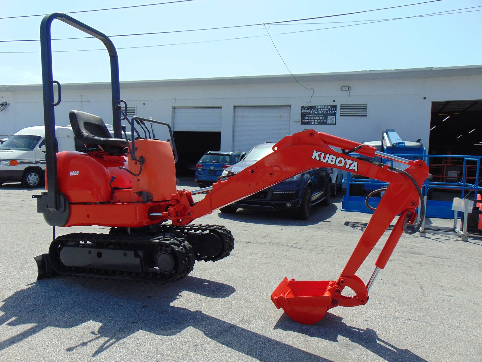 2004 KUBOTA K008 MINI EXCAVATOR - EXPANDABLE TRACKS - ARM SWING -TOOTH BUCKET - MACHINE PERFORMS 100% - FULLY SERVICED TODAY - NEW BATTERY - Image 17