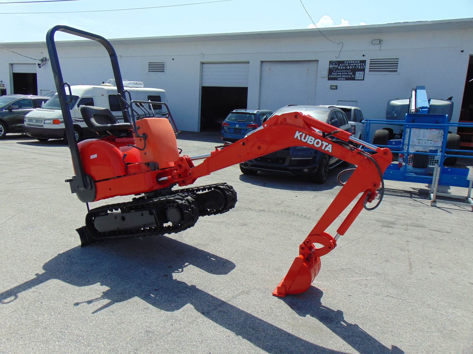 2004 KUBOTA K008 MINI EXCAVATOR - EXPANDABLE TRACKS - ARM SWING -TOOTH BUCKET - MACHINE PERFORMS 100% - FULLY SERVICED TODAY - NEW BATTERY - Image 19