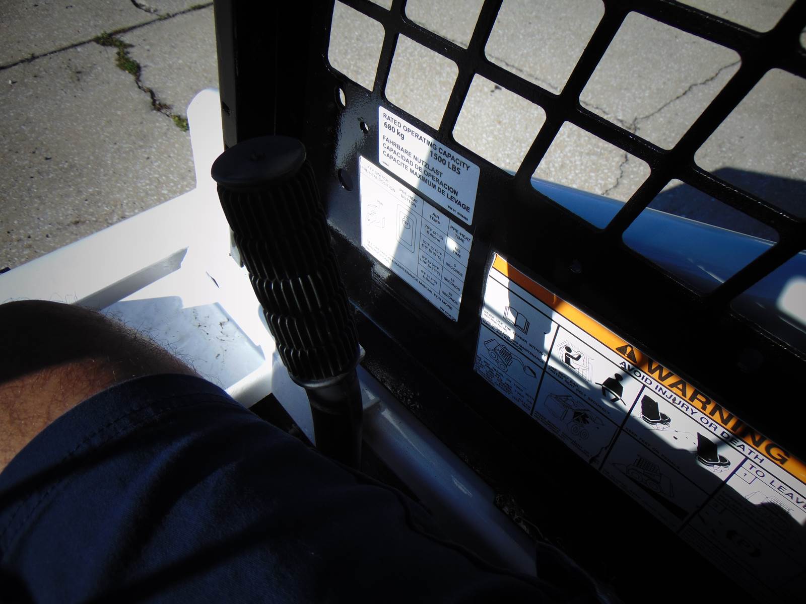 2002 BOBCAT 463 MINI SKID STEER - KUBOTA DIESEL - 36" WIDE - 1,500 LB CAPACITY - ONLY 514 ORIGINAL 1 OWNER HOURS - Image 16