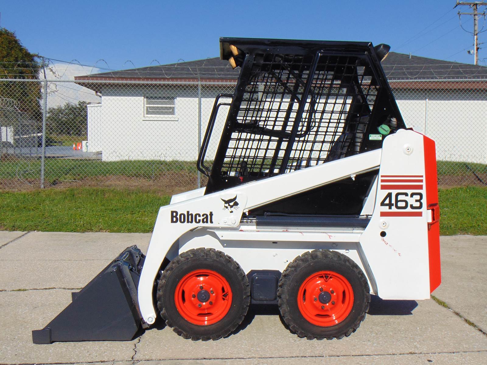2002 BOBCAT 463 MINI SKID STEER - KUBOTA DIESEL - 36" WIDE - 1,500 LB CAPACITY - ONLY 514 ORIGINAL 1 OWNER HOURS - Image 2