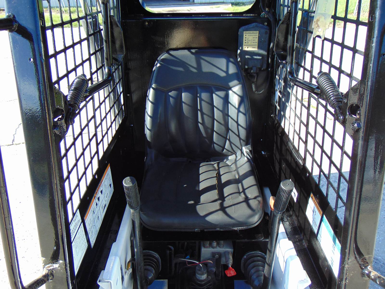 2002 BOBCAT 463 MINI SKID STEER - KUBOTA DIESEL - 36" WIDE - 1,500 LB CAPACITY - ONLY 514 ORIGINAL 1 OWNER HOURS - Image 42