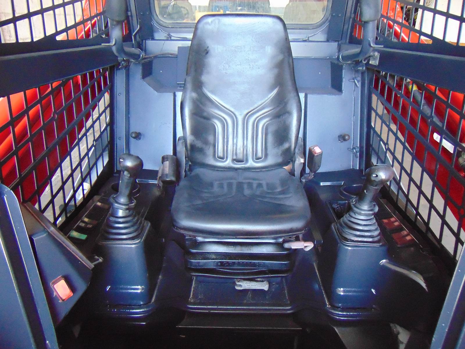 2020 TAKEUCHI TL10V-2 WIDE TRACK - JOYSTICKS - SMART BUCKET - KUBOTA DIESEL - 2 SPEED - NO D.E.F. - ONLY 1,949 HOURS - FULLY SERVICED - Image 10
