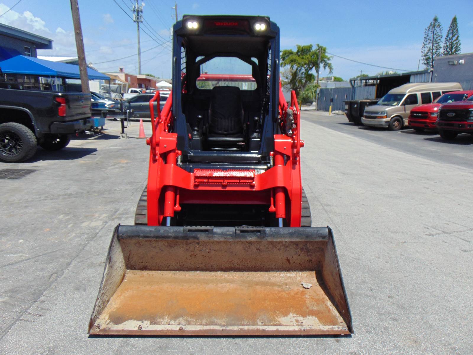 2020 TAKEUCHI TL10V-2 WIDE TRACK - JOYSTICKS - SMART BUCKET - KUBOTA DIESEL - 2 SPEED - NO D.E.F. - ONLY 1,949 HOURS - FULLY SERVICED - Image 7