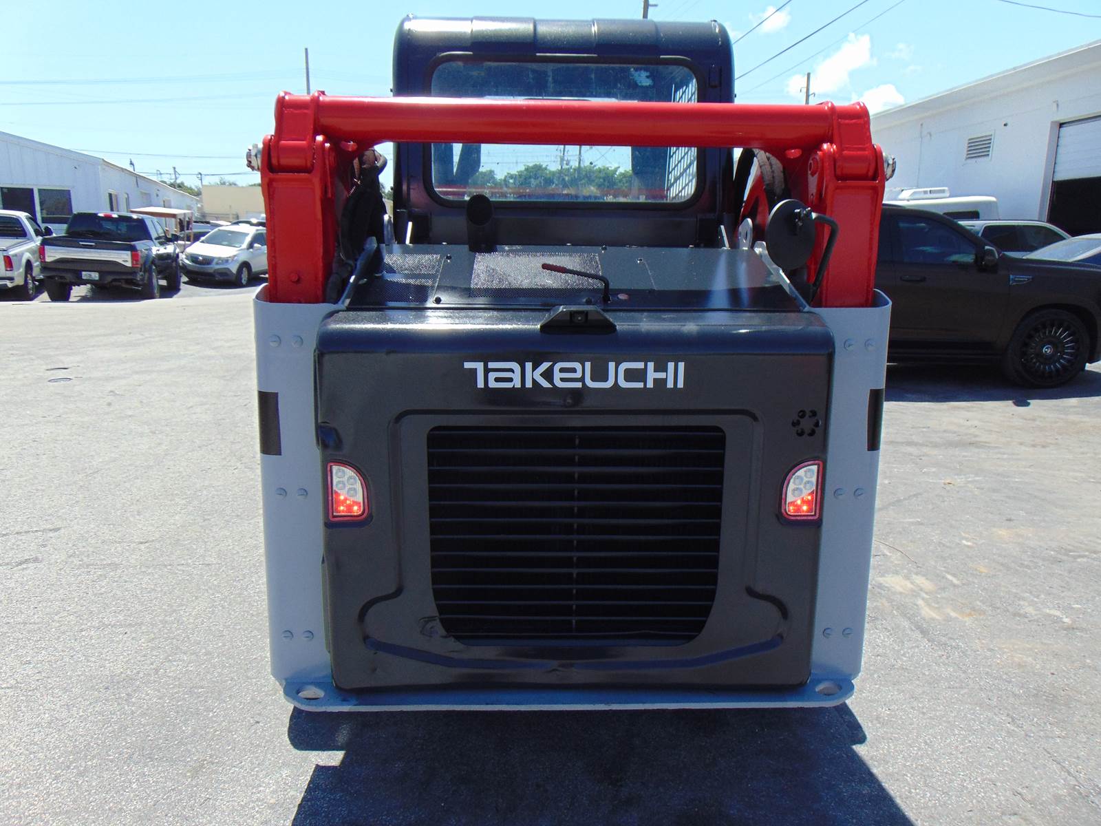 2020 TAKEUCHI TL10V-2 WIDE TRACK - JOYSTICKS - SMART BUCKET - KUBOTA DIESEL - 2 SPEED - NO D.E.F. - ONLY 1,949 HOURS - FULLY SERVICED - Image 9