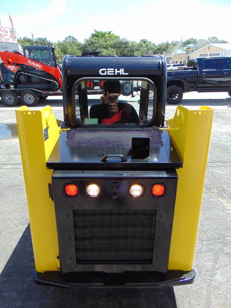 2021 GEHL RT135 TURBO "SELF LEVELING" SMART BUCKET - JOYSTICKS - YANMAR DIESEL - ONLY 1,393 HOURS - Image 10