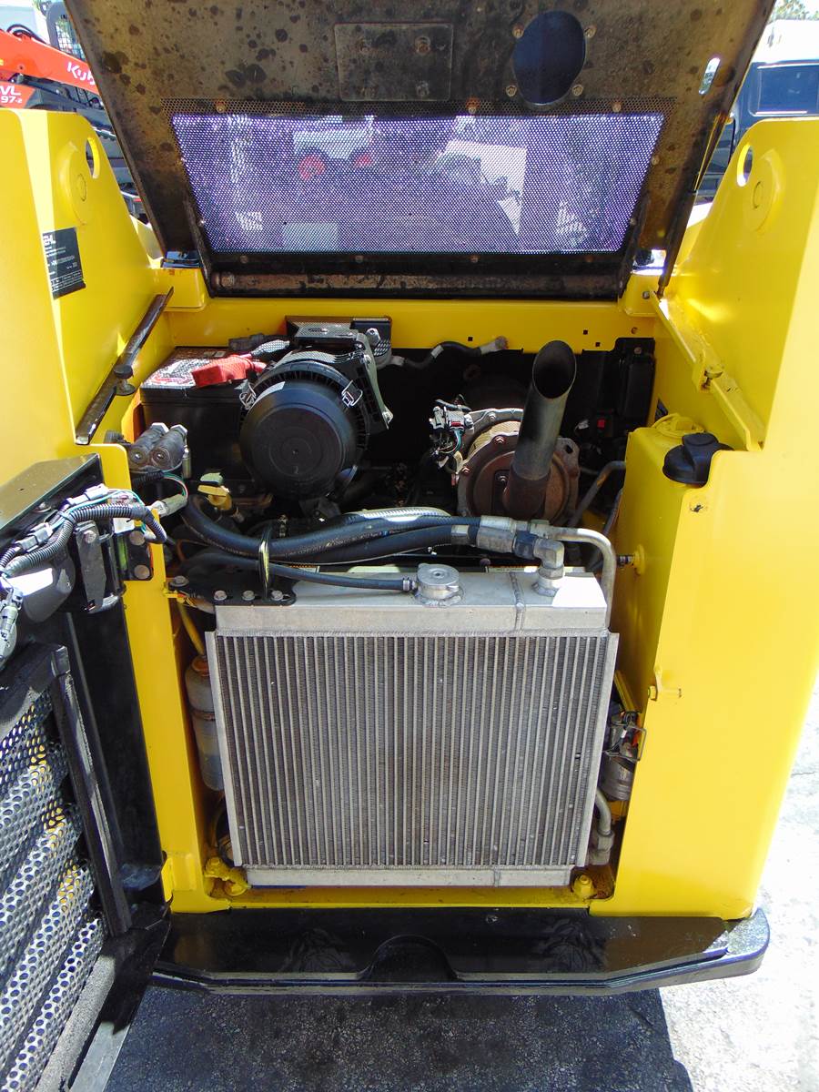2021 GEHL RT135 TURBO "SELF LEVELING" SMART BUCKET - JOYSTICKS - YANMAR DIESEL - ONLY 1,393 HOURS - Image 13
