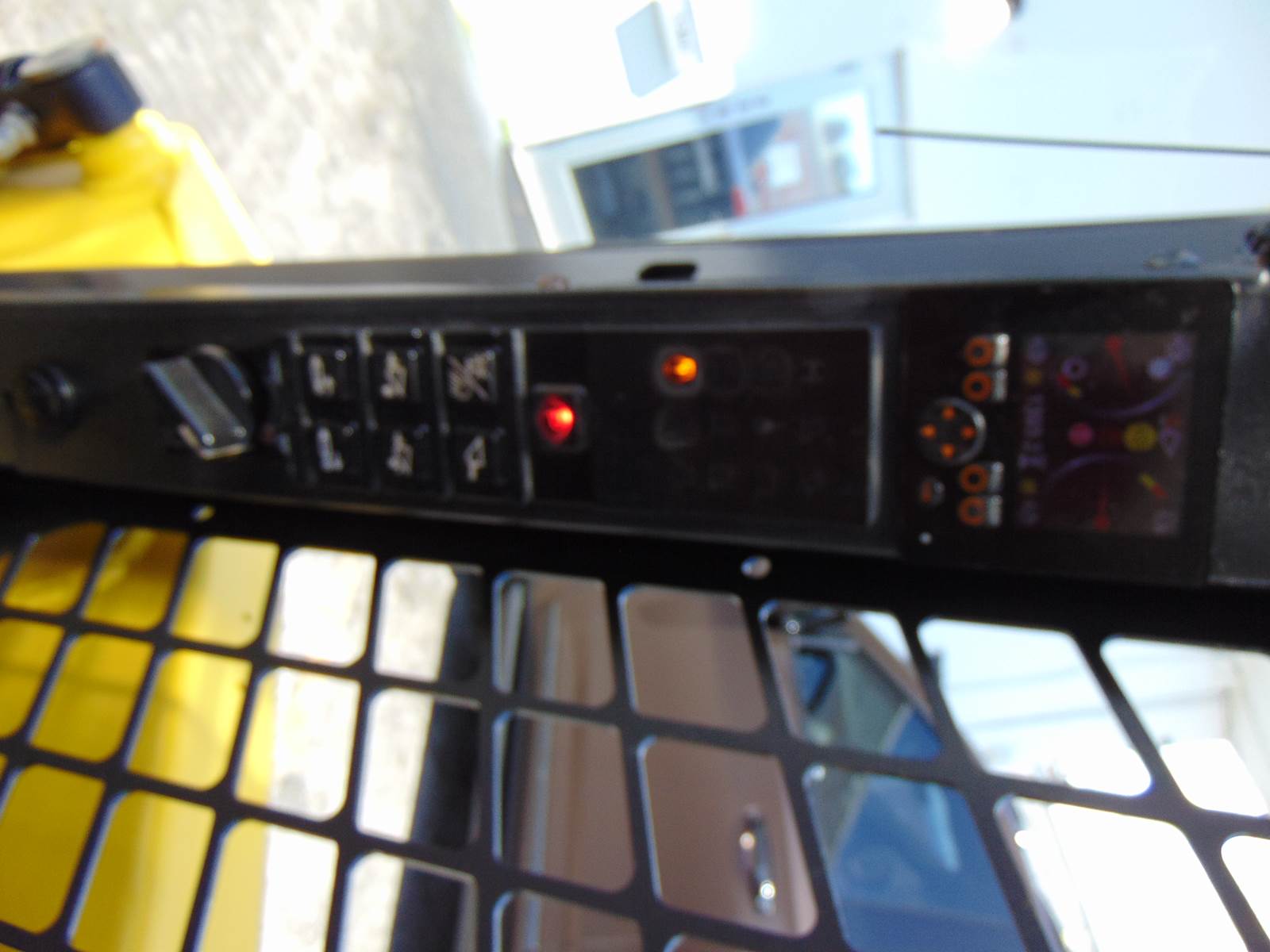 2021 GEHL RT135 TURBO "SELF LEVELING" SMART BUCKET - JOYSTICKS - YANMAR DIESEL - ONLY 1,393 HOURS - Image 23