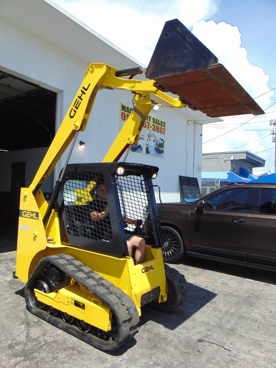 2021 GEHL RT135 TURBO "SELF LEVELING" SMART BUCKET - JOYSTICKS - YANMAR DIESEL - ONLY 1,393 HOURS - Image 33