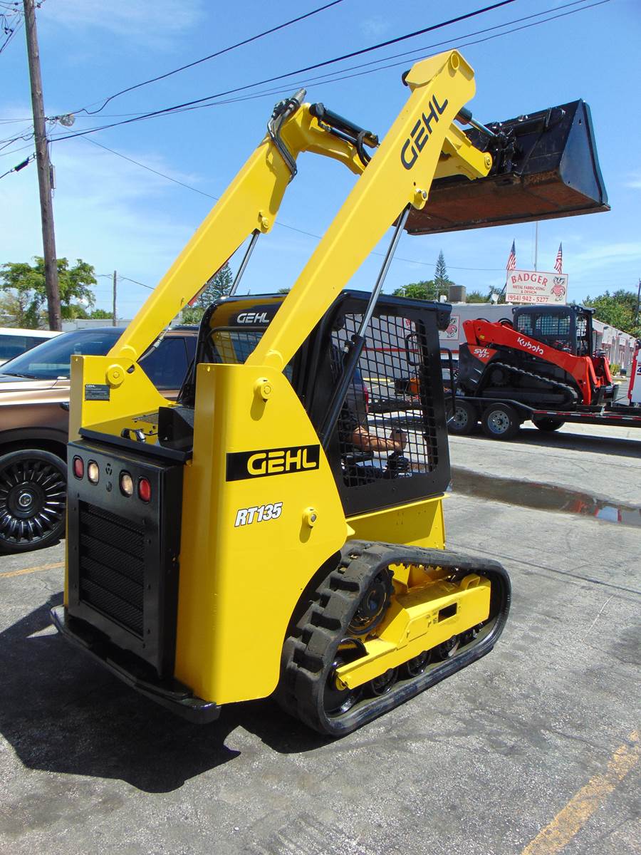 2021 GEHL RT135 TURBO "SELF LEVELING" SMART BUCKET - JOYSTICKS - YANMAR DIESEL - ONLY 1,393 HOURS - Image 9