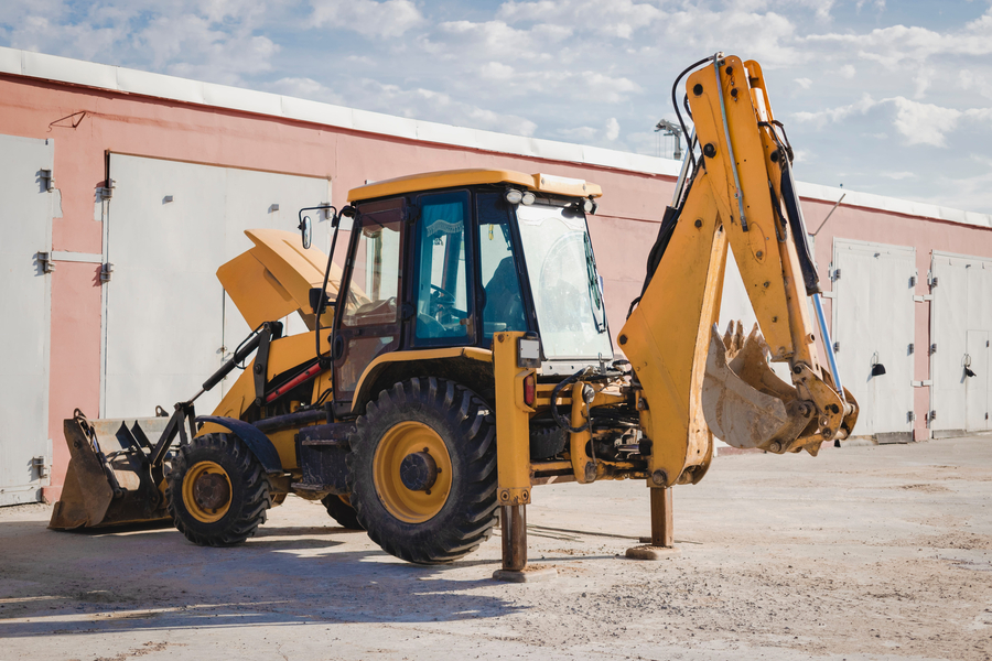 Repair of a broken excavator